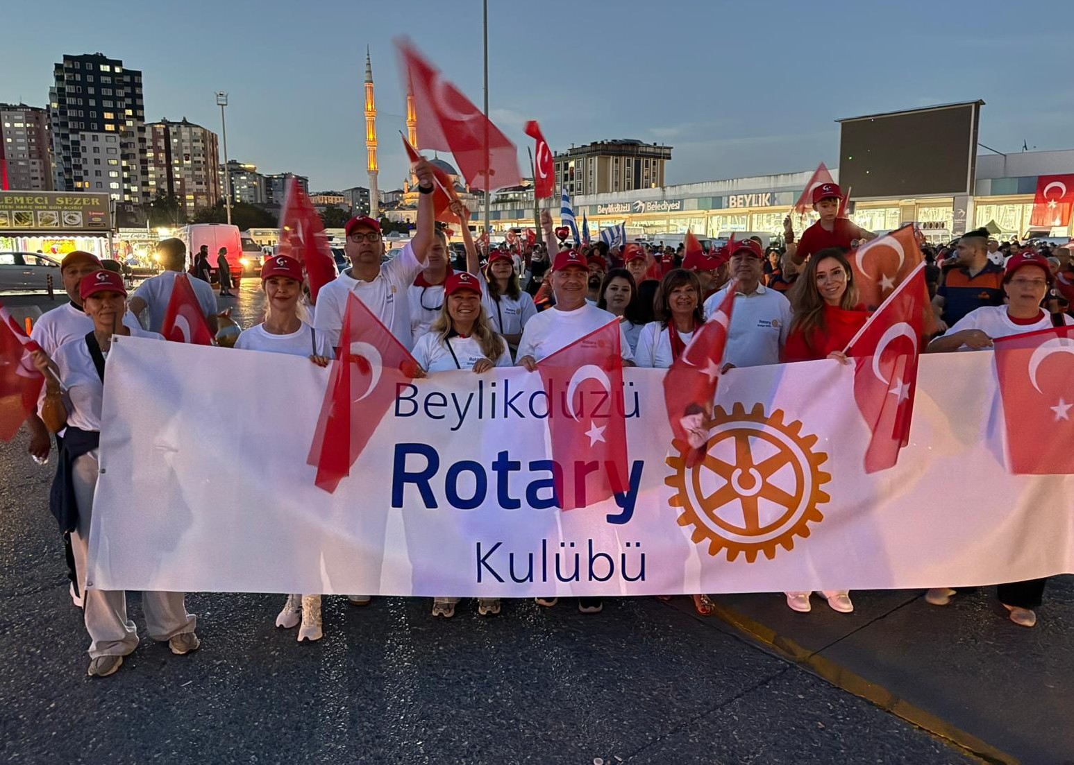 Beylikdüzü Rotary Brings Victory Day Spirit to the Streets - 2